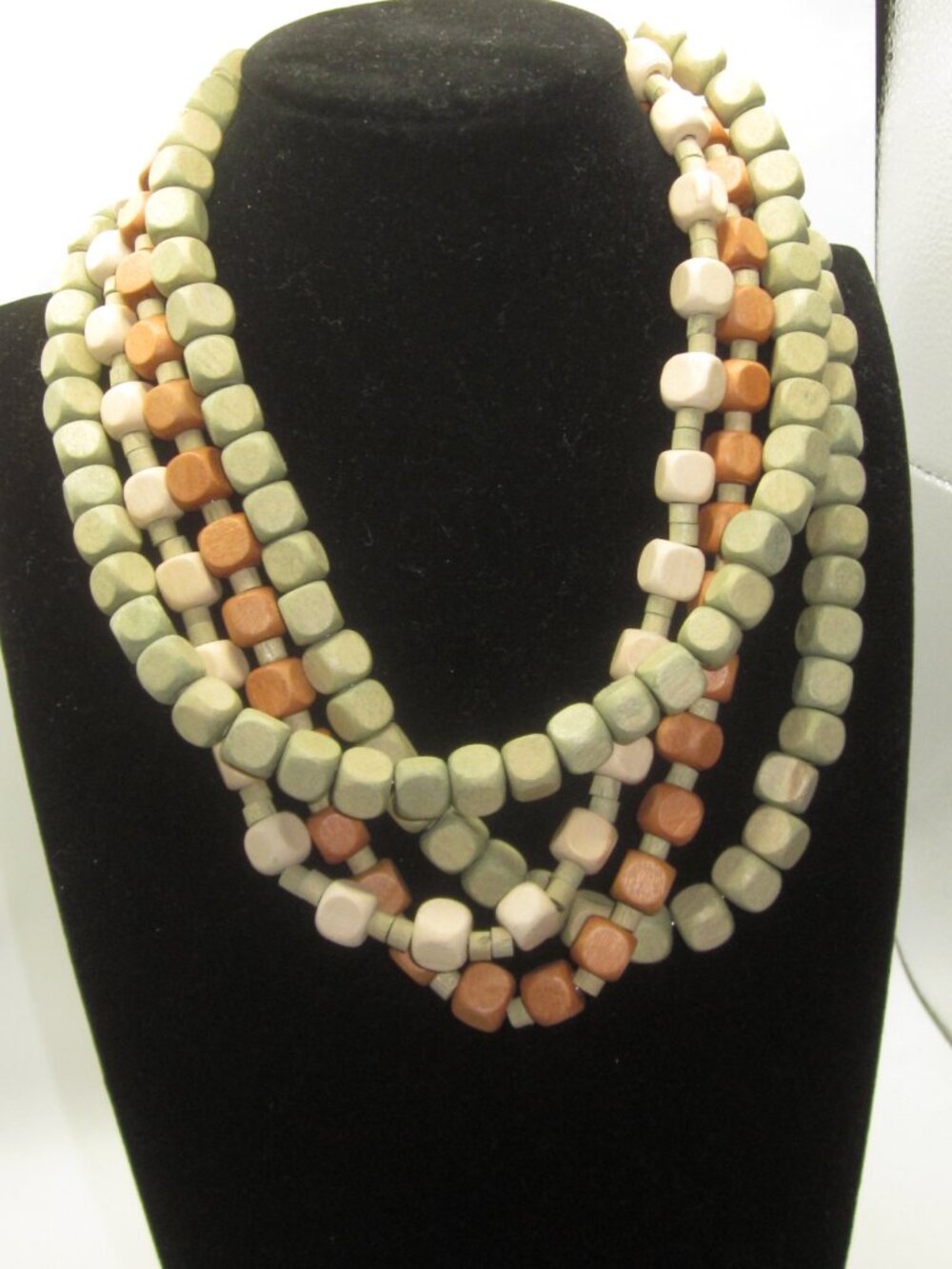 Plunder Wood Bead Necklace Multi Colored - Picture 5 of 5